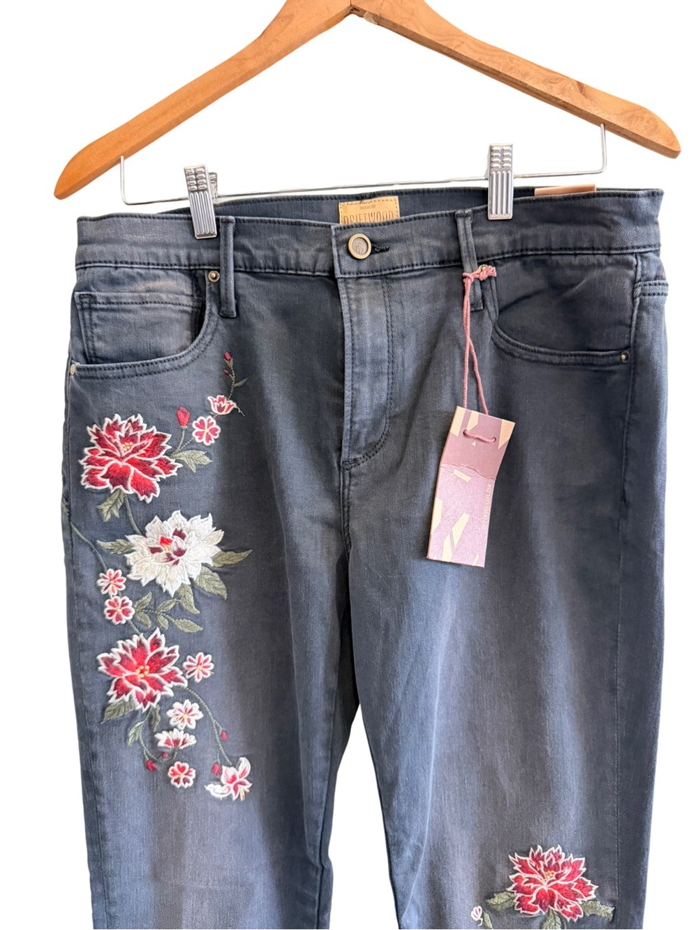 NWT Driftwood Jackie Floral Embroidered Skinny Jeans Size 31 - Picture 4 of 12